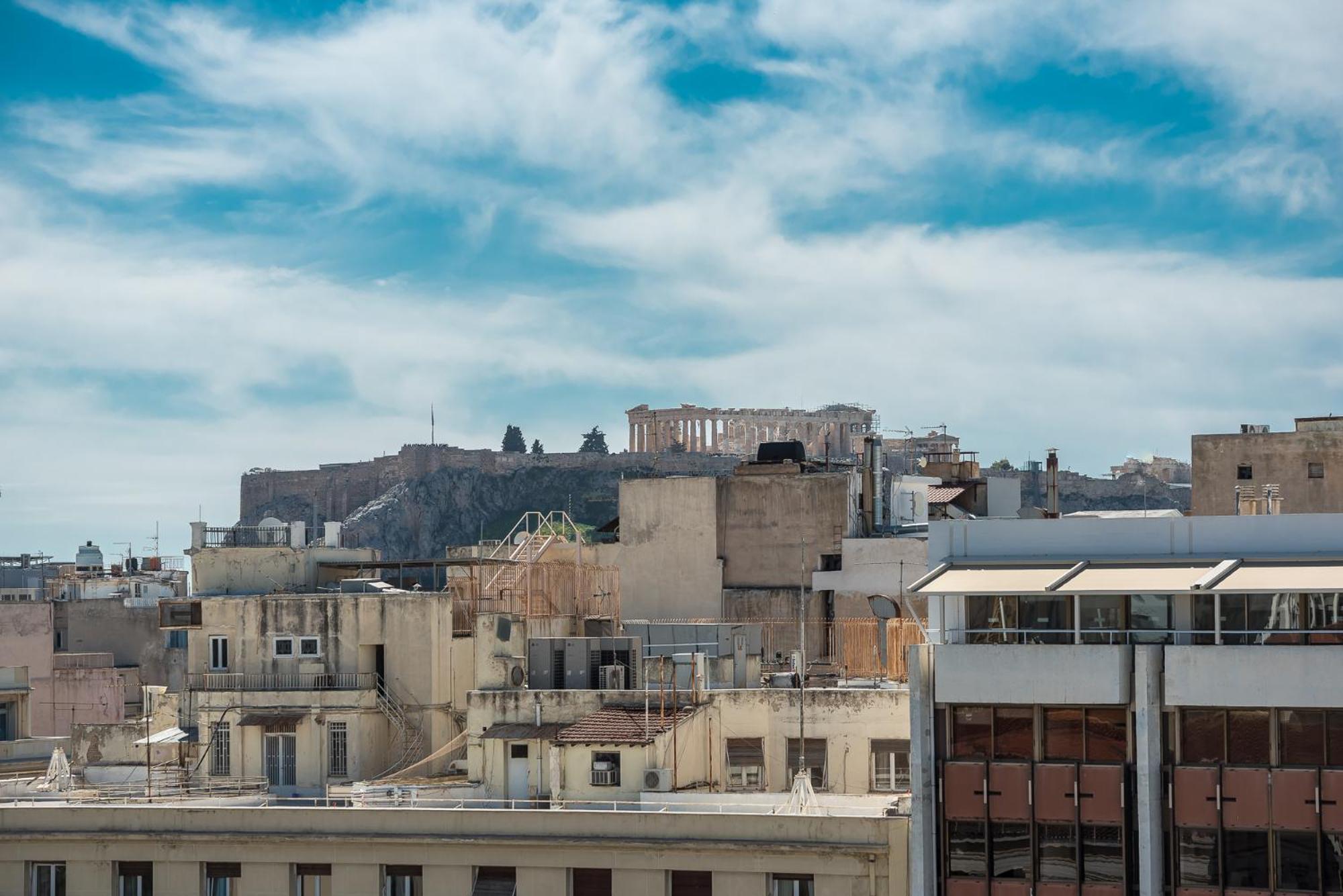 Artistic 2bdr Flat W Terrace & View In Centre Appartamento Atene